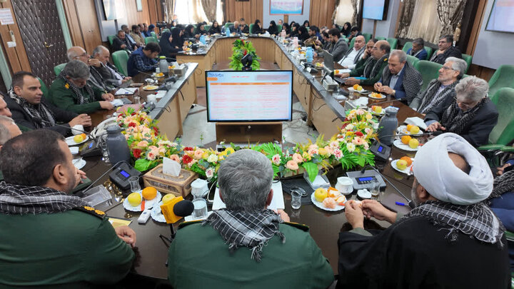 تصاویر/ نشست خبری اعلام برنامه های هفته بسیج ۱۴۰۴یزد