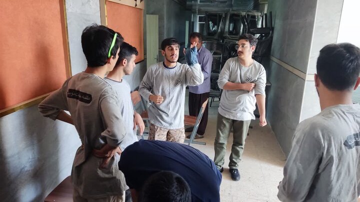 تصاویر / حضور طلاب جهادی حوزه علمیه قزوین در روستای اروس آباد