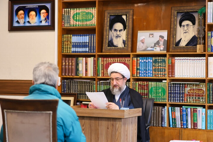 عکس | دیدار اقشار مختلف مردم با امام جمعه تبریز