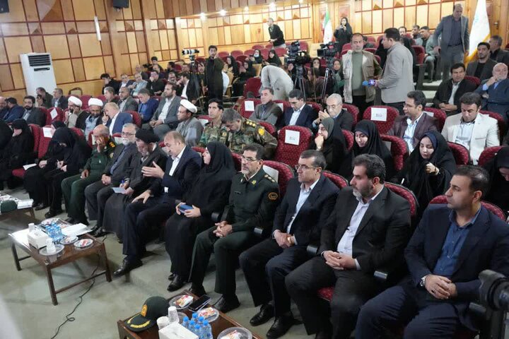 تصاویر/برگزاری رویداد ملی قهرمان به مناسبت بیست و یکمین پاسداشت ادبیات جهاد و مقاومت در خرم آباد