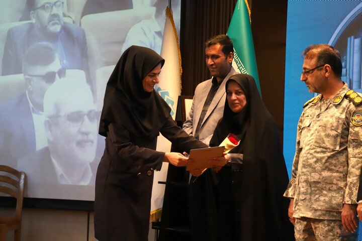 تصاویر/ آیین تجلیل از کتابداران و خادمان عرصه کتایون کتابخوانی استان بوشهر