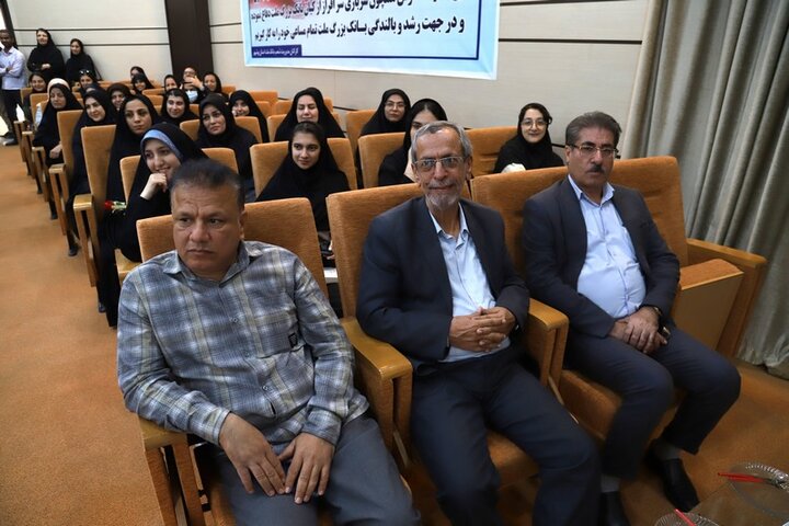 تصاویر/ آیین تجلیل از کتابداران و خادمان عرصه کتایون کتابخوانی استان بوشهر