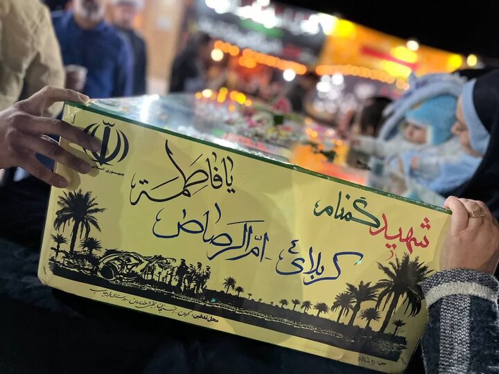 ادای احترام طلاب به مقام شهید گمنام