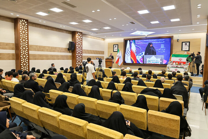 تصاویر |  مراسم پاسداشت نقش‌آفرینی بانوان قهرمان ایرانی در تبریز