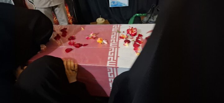 تصاویر/تشییع شهید گمنام در مدرسه علمیه الزهرا اراک