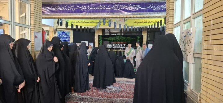 تصاویر/تشییع شهید گمنام در مدرسه علمیه الزهرا اراک