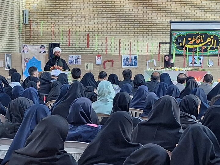 تصاویر/مراسم استقبال و تشییع پیکر مطهر شهید گمنام در شهرستان شازند