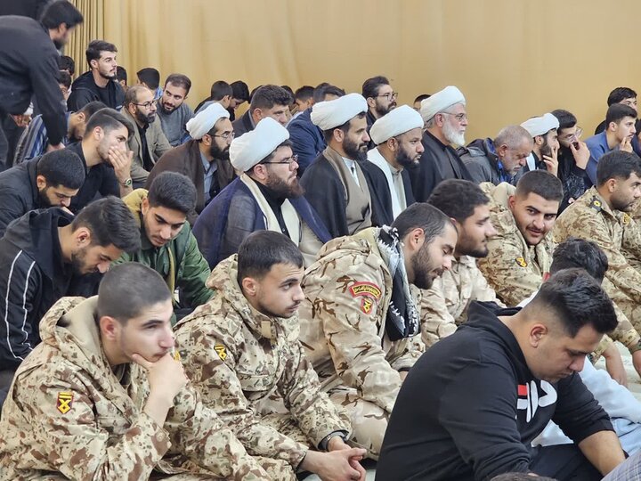 تصاویر/مراسم باشکوه عزاداری ایام  فاطمیه در مسجد امام حسین (ع) کامیاران