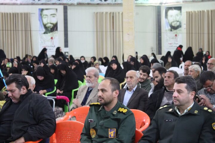 تصاویر/شبی با لاله های زهرایی در تفرش