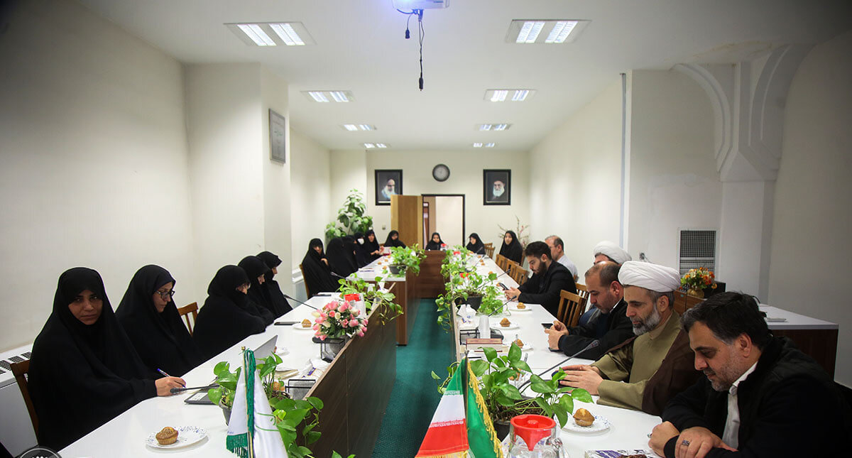 کتاب «شبیه مریم» در بوته نقد قرار گرفت