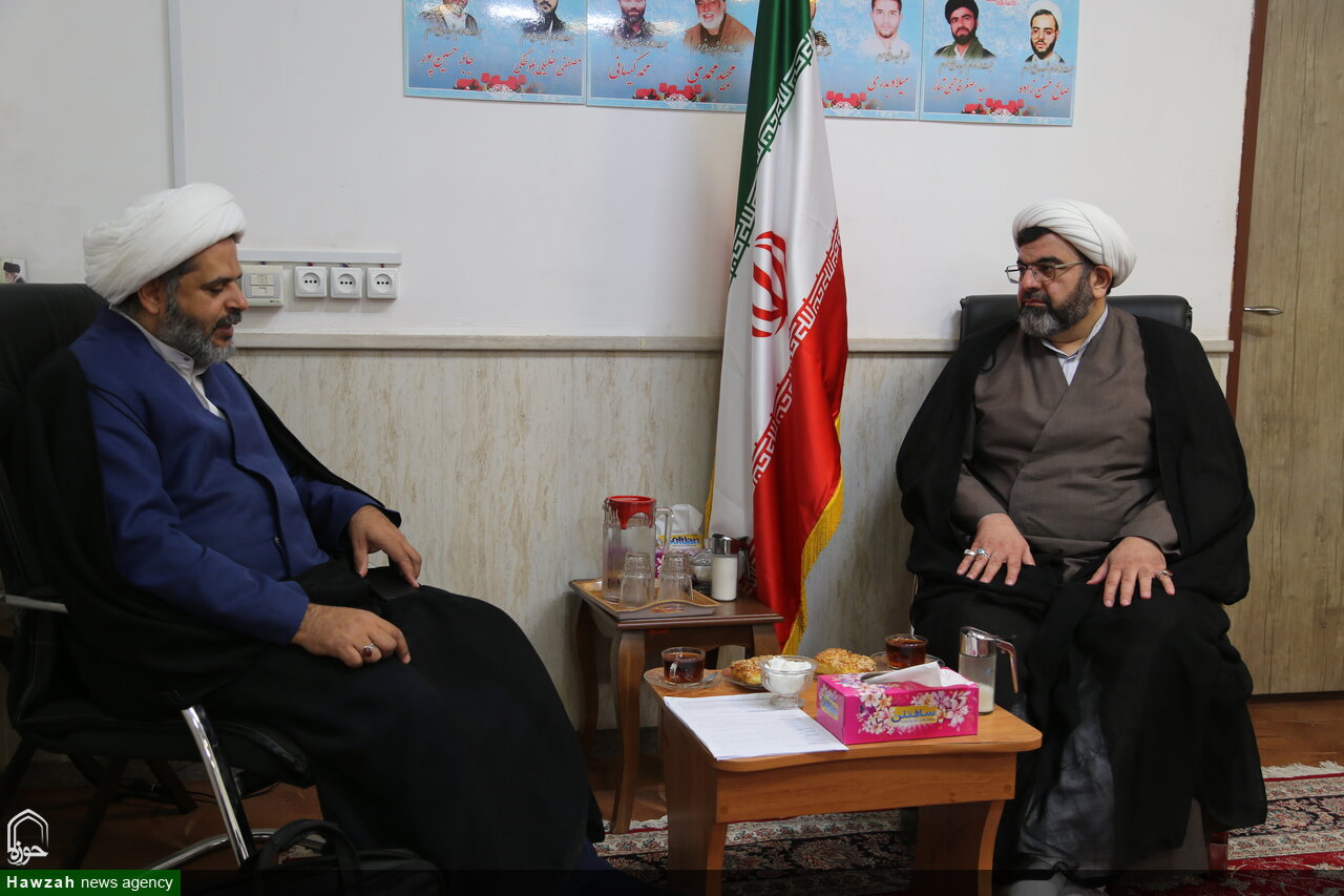 تصاویر/ دیدار مدیر مدرسه علمیه سیدالشهدا(ع)خرمشهر با مدیر حوزه عمیله استان