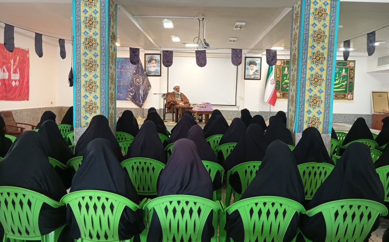 جلسه اخلاق هفتگی در مدرسه علمیه تخصصی حضرت زینب کبری علیها‌السلام رفسنجان