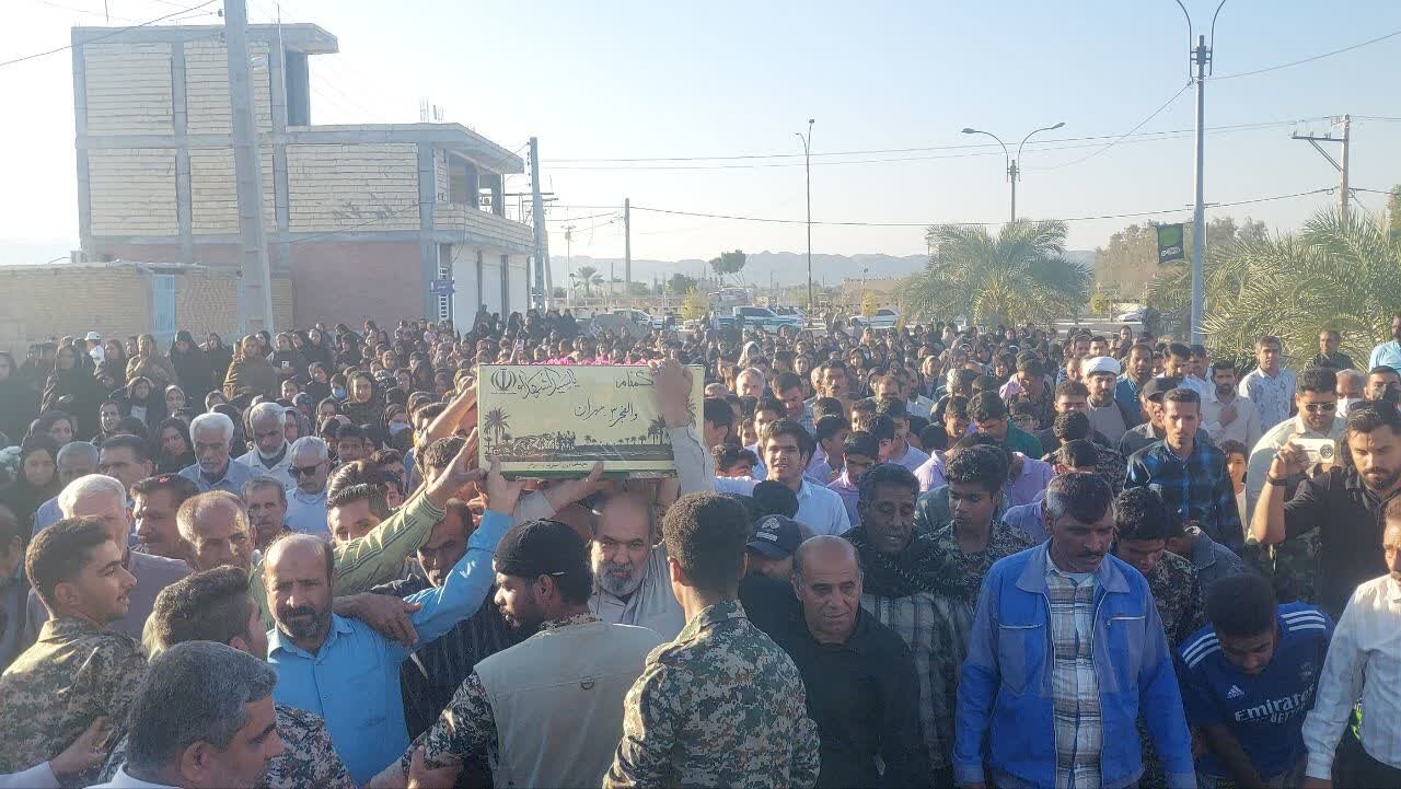 تصاویر تشییع شهید گمنام در شهر نودژ