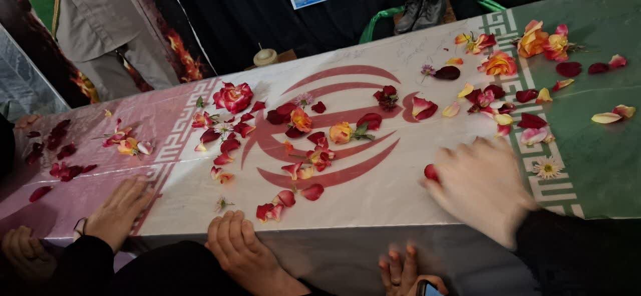 تصاویر/ تشییع شهید گمنام در مدرسه علمیه الزهرا (سلام الله علیها) اراک