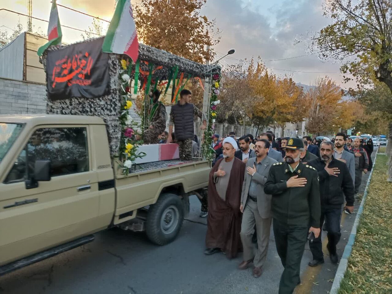 تصاویر/ مراسم استقبال و تشییع پیکر مطهر شهید گمنام در شهرستان شازند