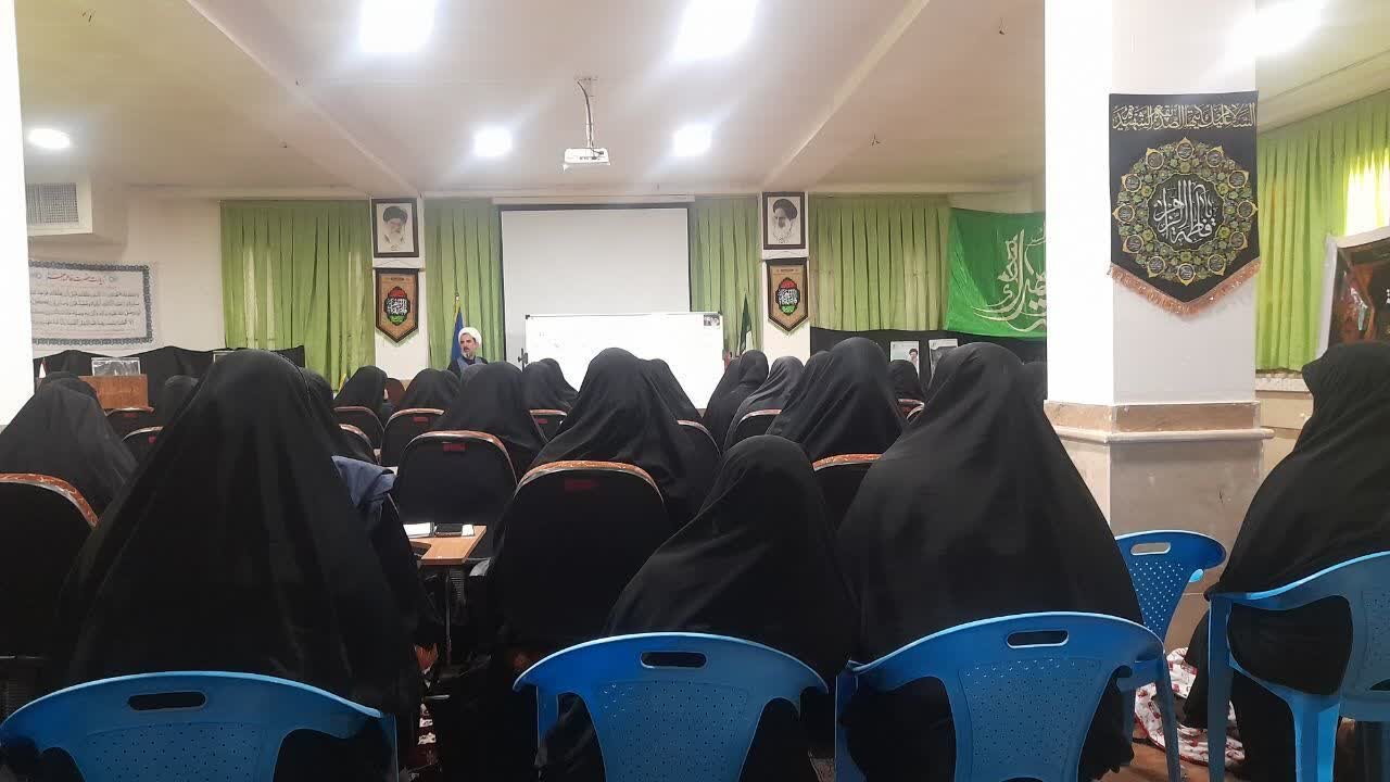 غفلت از معنویت منشأ آسیب فرهنگی است