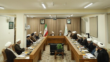 حرکت پرشتاب حوزه‌های علمیه در مسیر «حوزه پیشرو و سرآمد» / فصل جدید همکاری‌های حوزه قم و مشهد کلید خورد