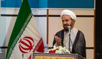 علامه ملاعبداللّه بهابادی یزدی، یک عالِم متبحر به تمام معنا بود