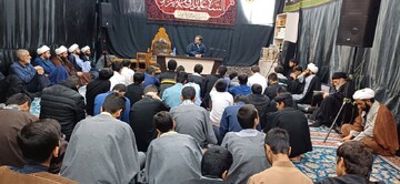 حوزه‌های علمیه باید نقش شهید مطهری‌های زمانه را ایفا کنند