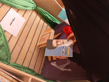 تصاویر/ نمایشگاه آثار تازه کتاب در مدرسه علمیه الزهرا رمشک