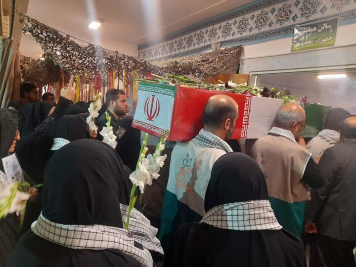 تصاویر/مراسم استقبال ازشهید گمنام در مدرسه علمیه فاطمه الزهرا(س) ساوه