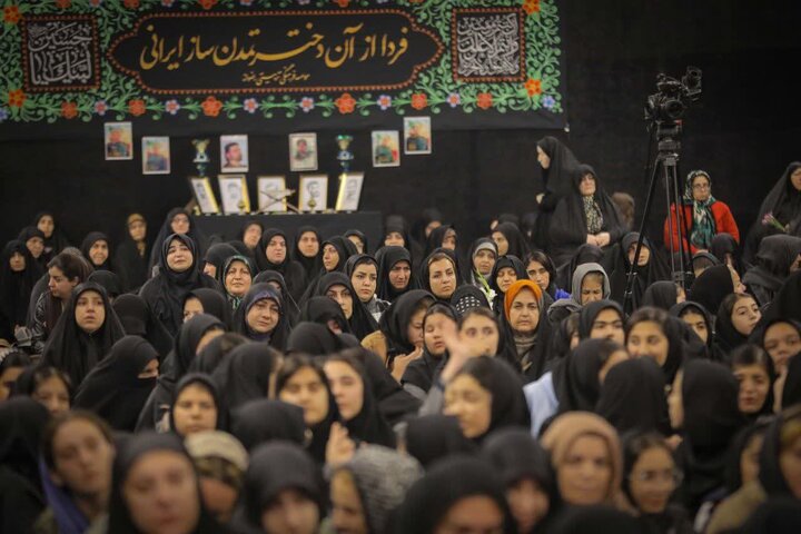 تصاویر/ مجلس روضه شهادت حضرت زهرا(س) در مصلای امام خمینی(ره) هشتگرد