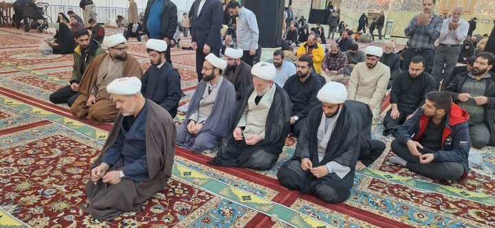 تصاویر /اردوی زیارتی و سیاحتی جمعی ازطلاب حوزه علمیه قزوین به مناسبت هفته بسیج وروز قشر(روزطلبه ودانشجو) به حرم مطهر عبدالعظیم حسنی