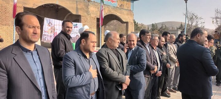 تصاویر/ آیین غبارروبی و عطرافشانی مزار شهدا و  بدرقه شهید گمنام در نقده