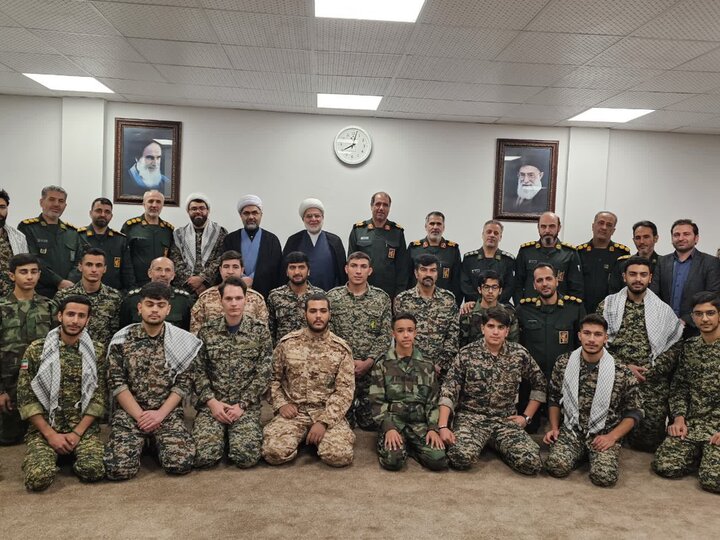 تصاویر/دیدار فرمانده سپاه بیت‌المقدس با نماینده ولی فقیه در کردستان