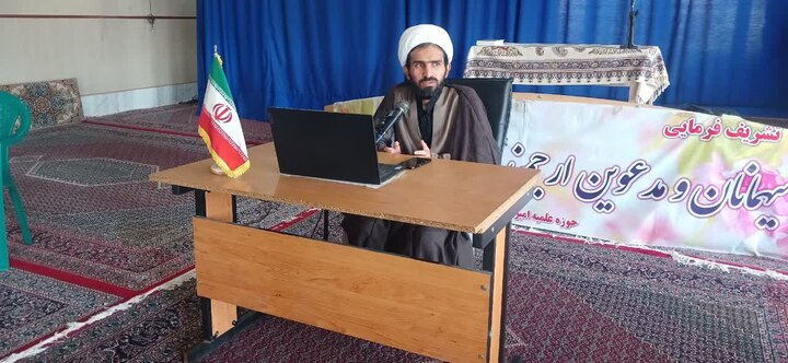 تصاویر/ نشست علمی پژوهشی انسان‌شناسی در آثار علامه طباطبایی(ره)