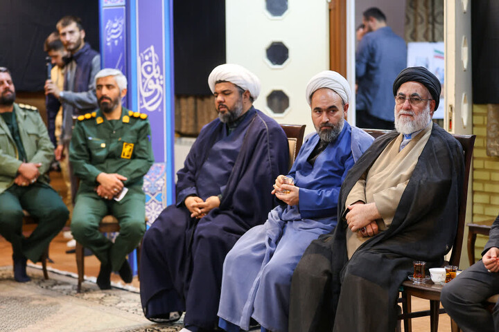 تصاویر | دیدار فرماندهان و مسئولان رده های بسیج در استان آذربایجان شرقی با  امام جمعه تبریز