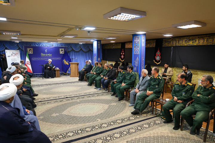 تصاویر | دیدار فرماندهان و مسئولان رده های بسیج در استان آذربایجان شرقی با  امام جمعه تبریز