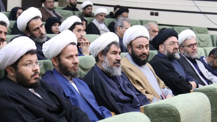 تصاویر/ نشست تخصصی اساتید و مدیران مراکز حوزه معارف اسلام ناب آذربایجان غربی