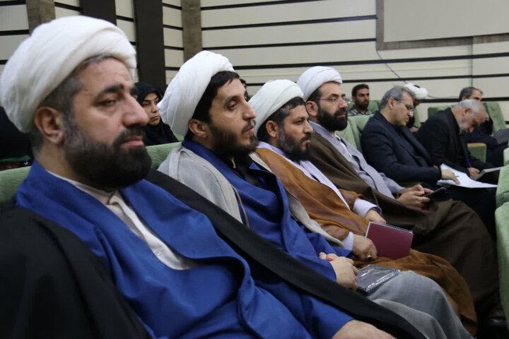 تصاویر/ نشست تخصصی اساتید و مدیران مراکز حوزه معارف اسلام ناب آذربایجان غربی