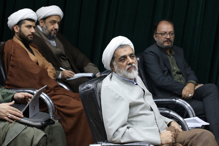 تصاویر/ نشست هم اندیشی مسئولان .وکارشناسان حوزه با صدا و سیما