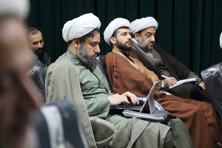 تصاویر/ نشست هم اندیشی مسئولان .وکارشناسان حوزه با صدا و سیما