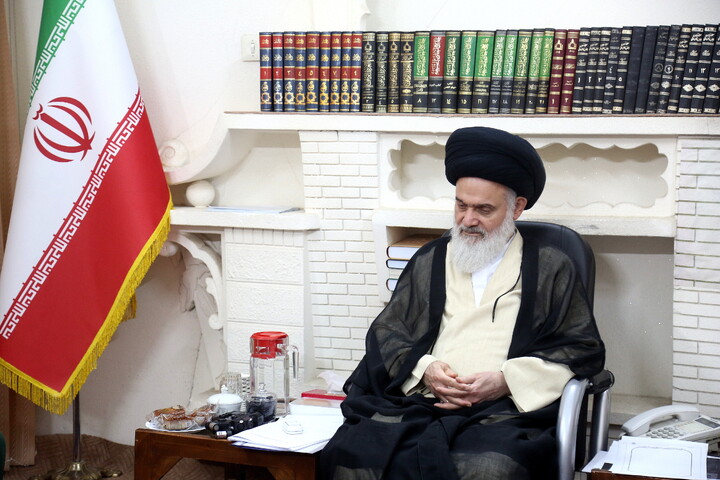 تصاویر/ دیدار رئیس سازمان بسیج مستضعفین با آیت الله بوشهری