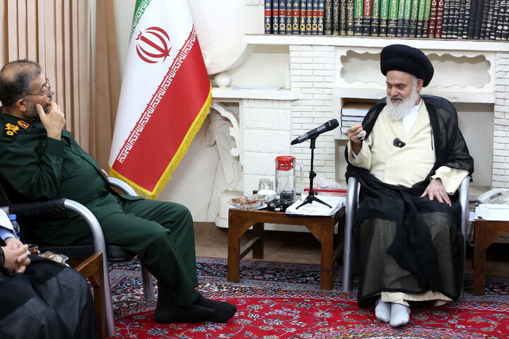 تصاویر/ دیدار رئیس سازمان بسیج مستضعفین با آیت الله بوشهری