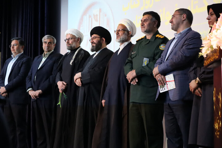 تصاویر / آیین گرامیداشت روزکتاب، کتابخوانی و کتابدار زنجان