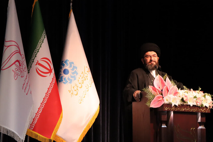 تصاویر / آیین گرامیداشت روزکتاب، کتابخوانی و کتابدار زنجان