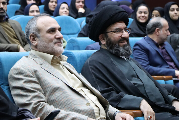 تصاویر / آیین گرامیداشت روزکتاب، کتابخوانی و کتابدار زنجان