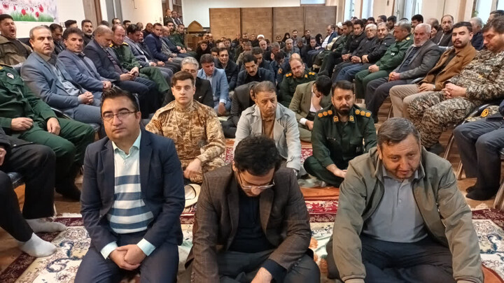 تصاویر / دیدار فرماندهان و بسیجیان سپاه ناحیه اهر با امام جمعه شهرستان