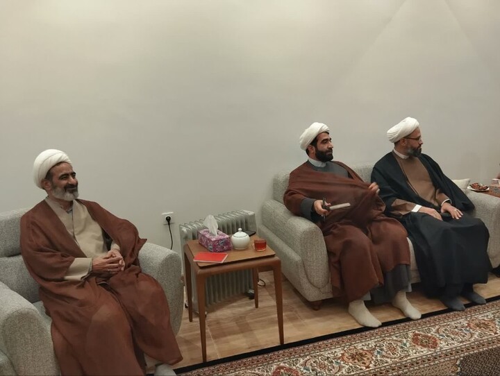 نخستین جلسه کمیته تأمین امام جماعت مساجد آذربایجان شرقی