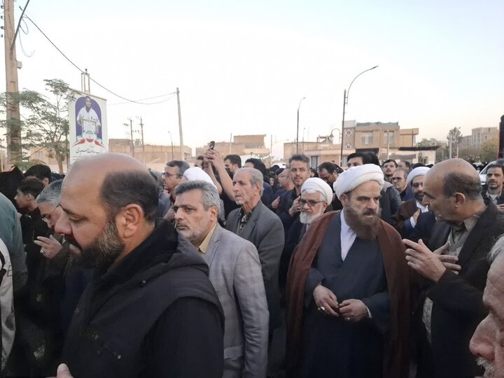 تصاویر/ مراسمات استقبال مردم شهید پرورآران و بیدگل از شهدای گمنام