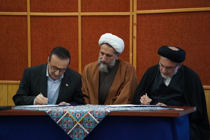 تصاویر /  سفر نماینده ولی فقیه و ریاست سازمان اوقاف و امورخیریه کشور به استان قزوین