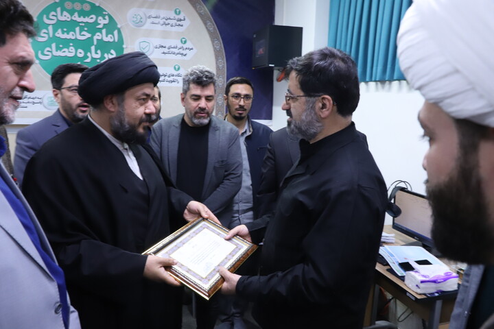 تصاویر/ افتتاح کتابخانه و خانه دیجیتال کانون فرهنگی هنری مسجد امام سجاد(ع)