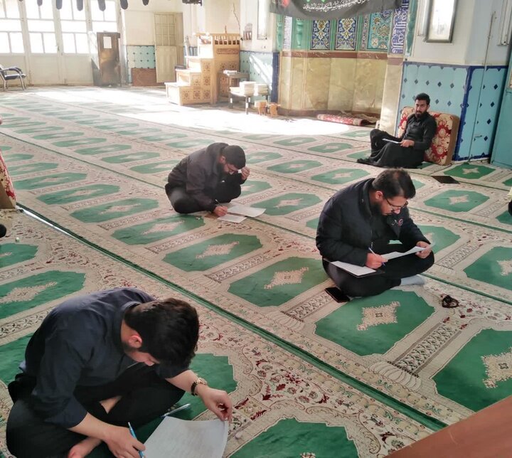 تصاویر/ برگزاری المپیاد علمی تاریخ و سیره پیامبر اعظم اسلام(ص) در مدارس علمیه کاشان