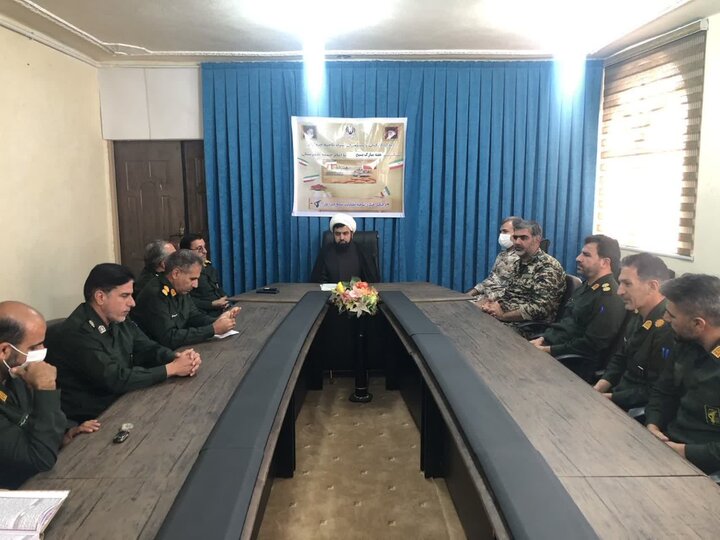 تصاویر/دیدار  فرمانده سپاه ناحیه شهرستان چرداول با امام جمعه این شهرستان