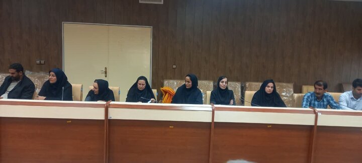 تصاویر/نشست امام جمعه شهرستان بدره بابخشداران ودهیاران