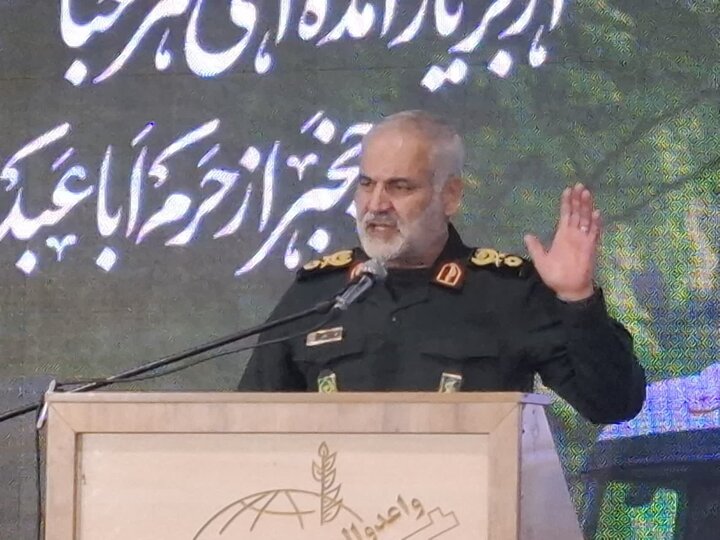 تصاویر/اجتماع بزرگ بسیجیان کاشان در آستانه هفته بسیج